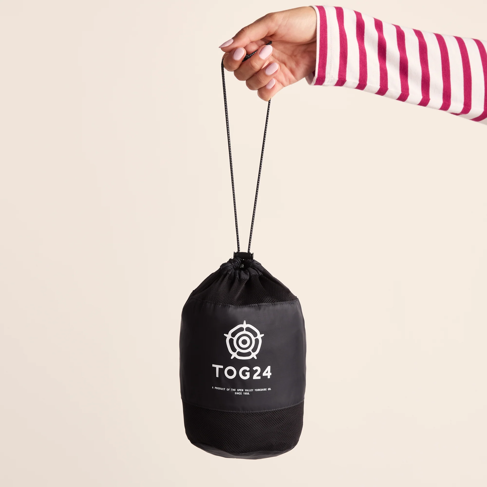 Craven Womens Waterproof Packaway Jacket - Black - Image 6