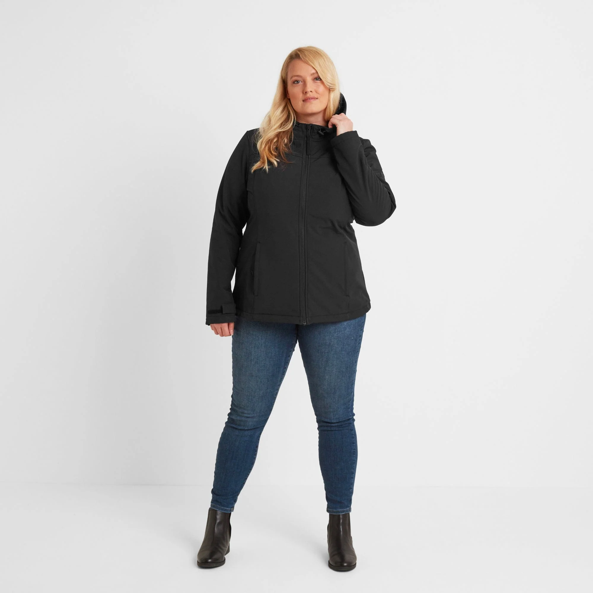 Keld Womens Shower Resistant Hooded Softshell Jacket - Black - Image 12