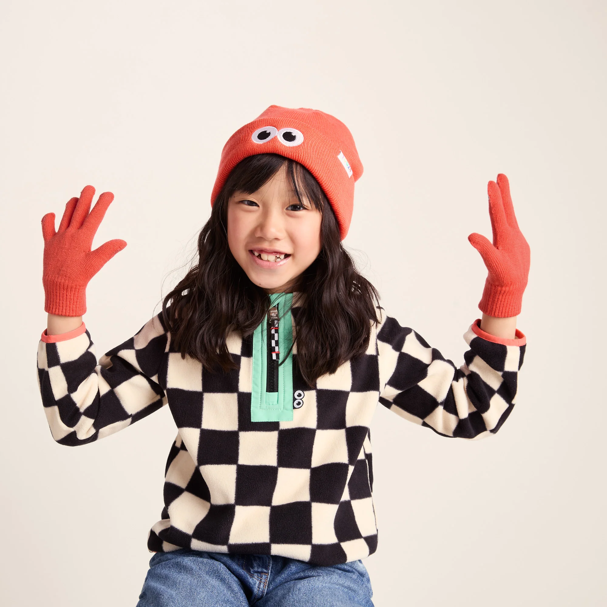 Soay Kids Shaun the Sheep Knit Gloves - Satsuma Orange - Image 4